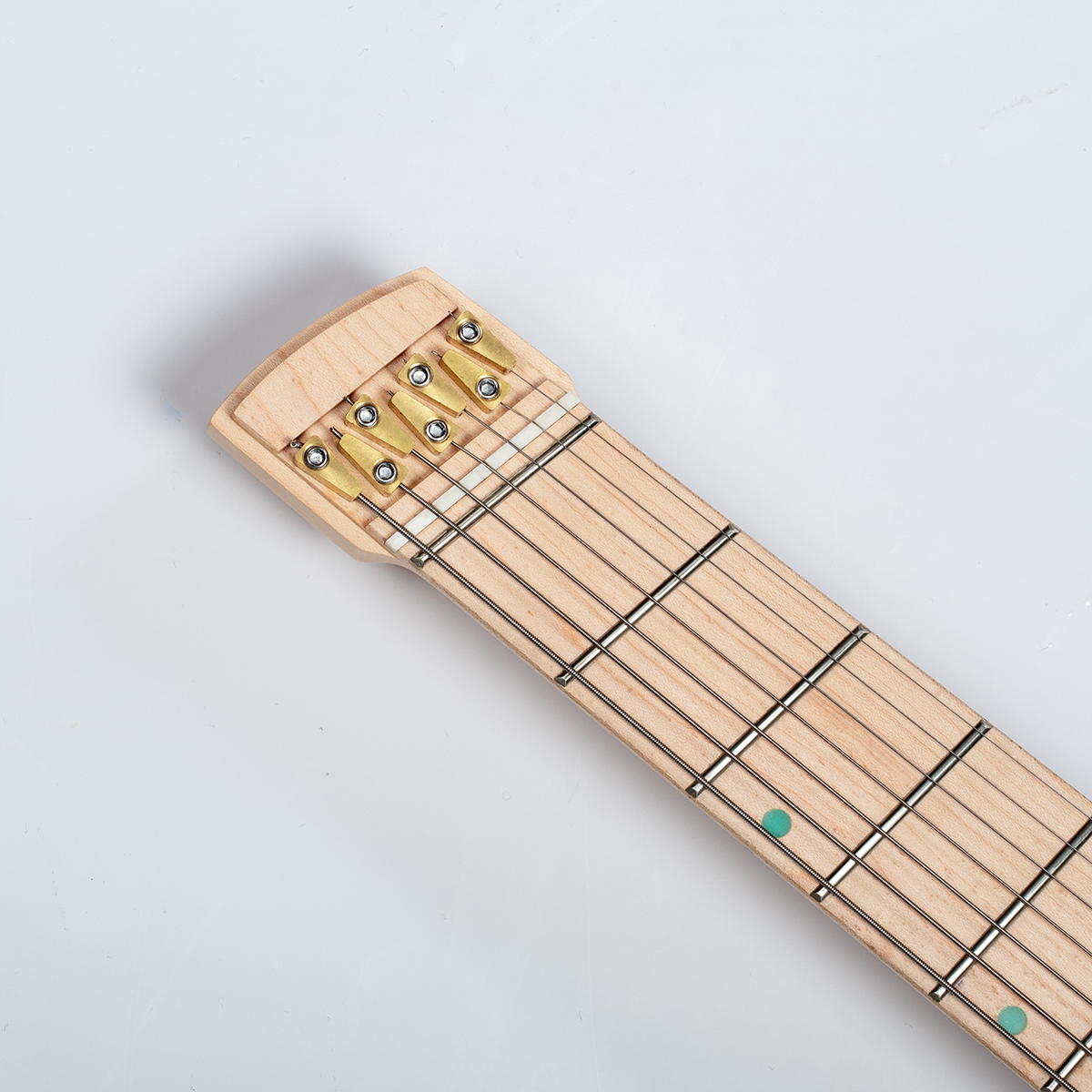 Batking 8 String Fanned Fret Headless Electric Travel Guitar with Multiscale Birdeyes Fingerboard Of Luminous Inlay(HF12)