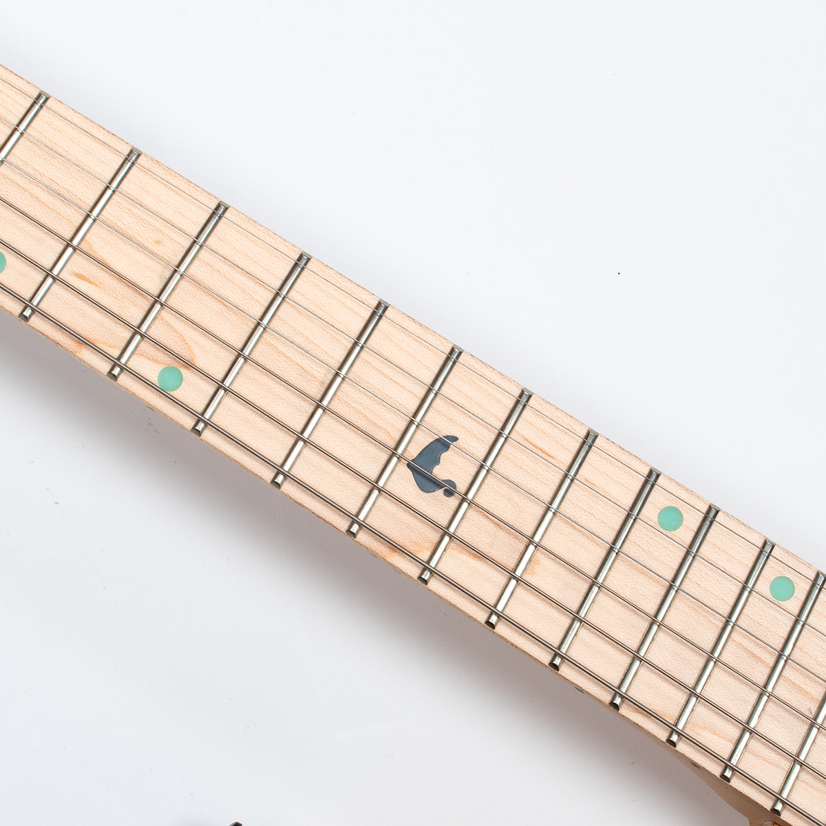 Batking 8 String Fanned Fret Headless Electric Travel Guitar with Multiscale Birdeyes Fingerboard Of Luminous Inlay(HF12)