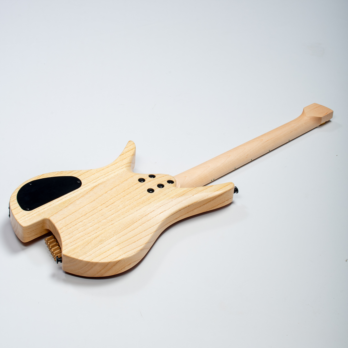 Batking 6 String Fanned Fret Headless Electric Travel Guitar with Multiscale Birdeyes Fingerboard Of Luminous Inlay